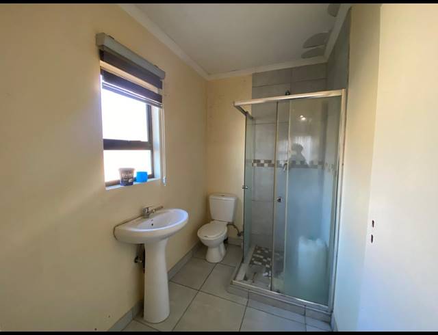 3 BEDROOM HOUSE FOR SALE IN VANDERBIJLPARK CE 4